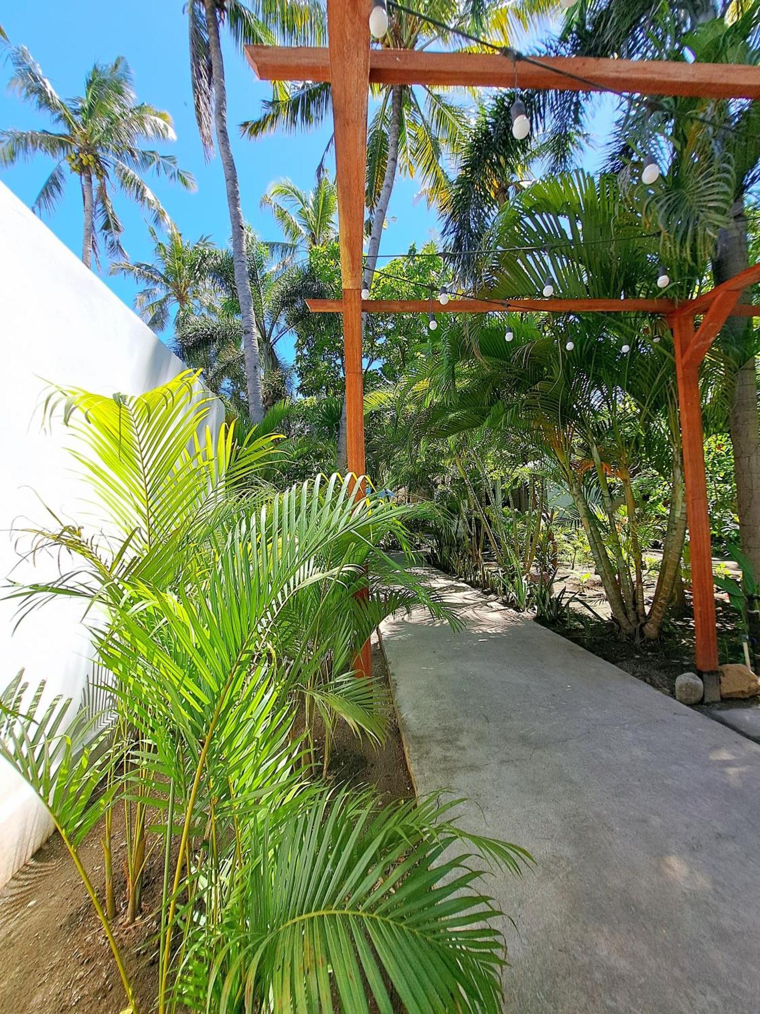 Eden Eco Resort Τζίλι Τραγουανγκάν Εξωτερικό φωτογραφία